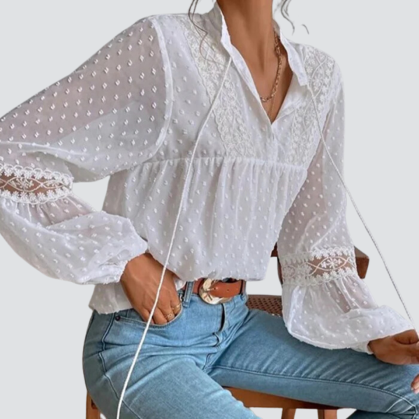 Aella | Blusa de renda decote em V - Image 2