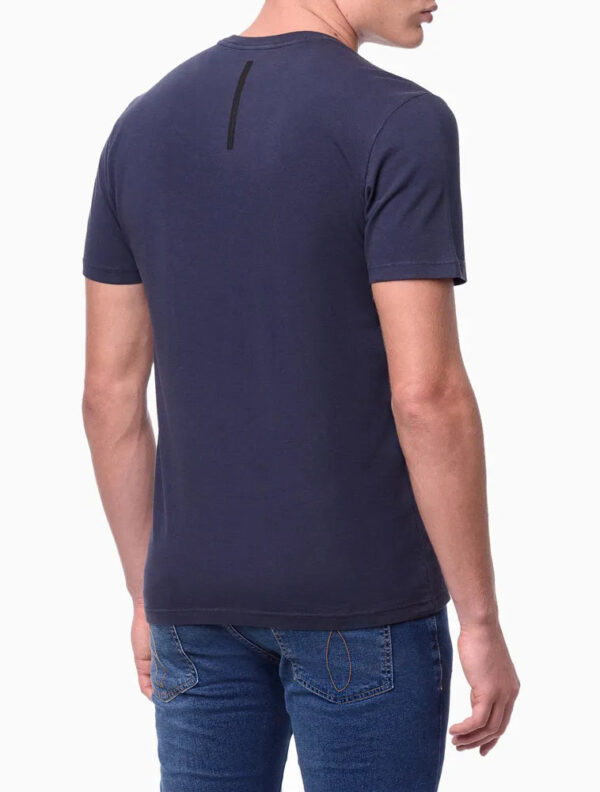 CAMISETA MASCULINA DE ALGODÃO BÁSICA ESTAMPA LOGO PALITO CALVIN KLEIN JEANS AZUL MARINHO - Image 3