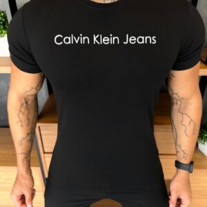 Camiseta Calvin K. Escrita Central Preta